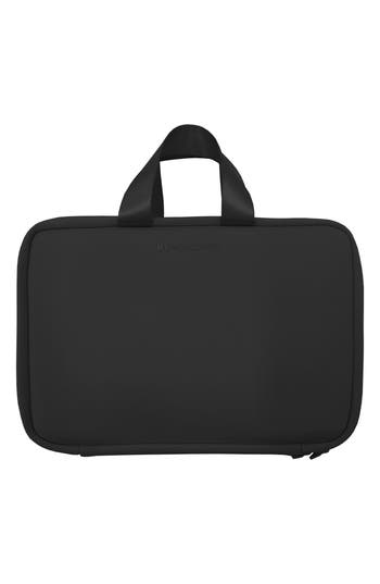Mytagalongs Everleigh Hanging Toiletry Bag In Black