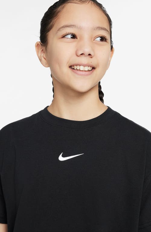 Nike Sportswear Big Kids' (girls') Oversized T-shirt