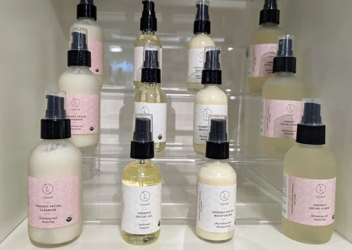 Lizush Organic Facial Cleanser Cleansing And Restoring In Lavender