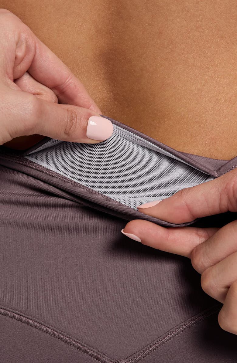 Nike Universa Medium-Support High-Waisted Pocket 7/8 Leggings, Alternate, color, 502 Tattoo/Bgycrh