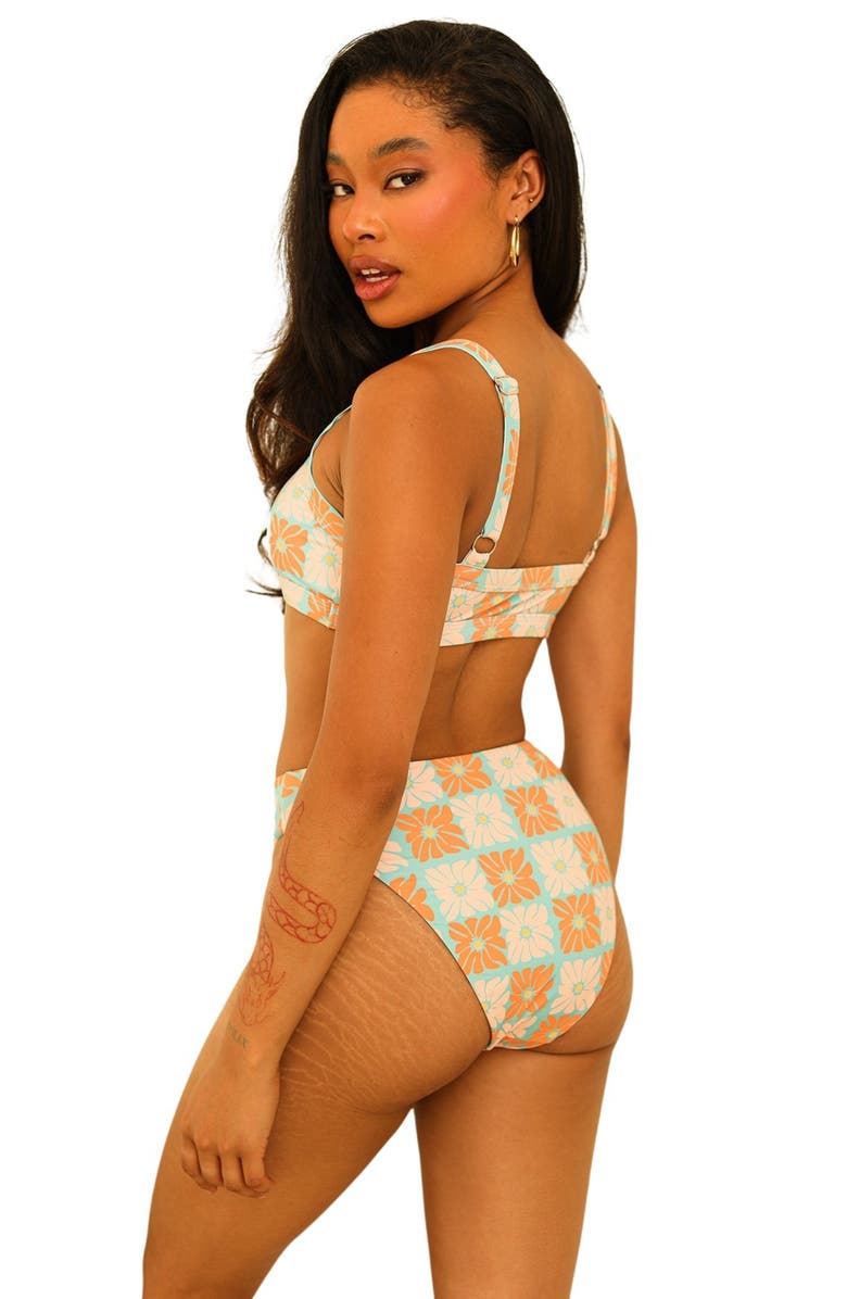 Dippin Daisys Kelly Bandeau Bikini Top, Alternate, color, Daisy Dukes