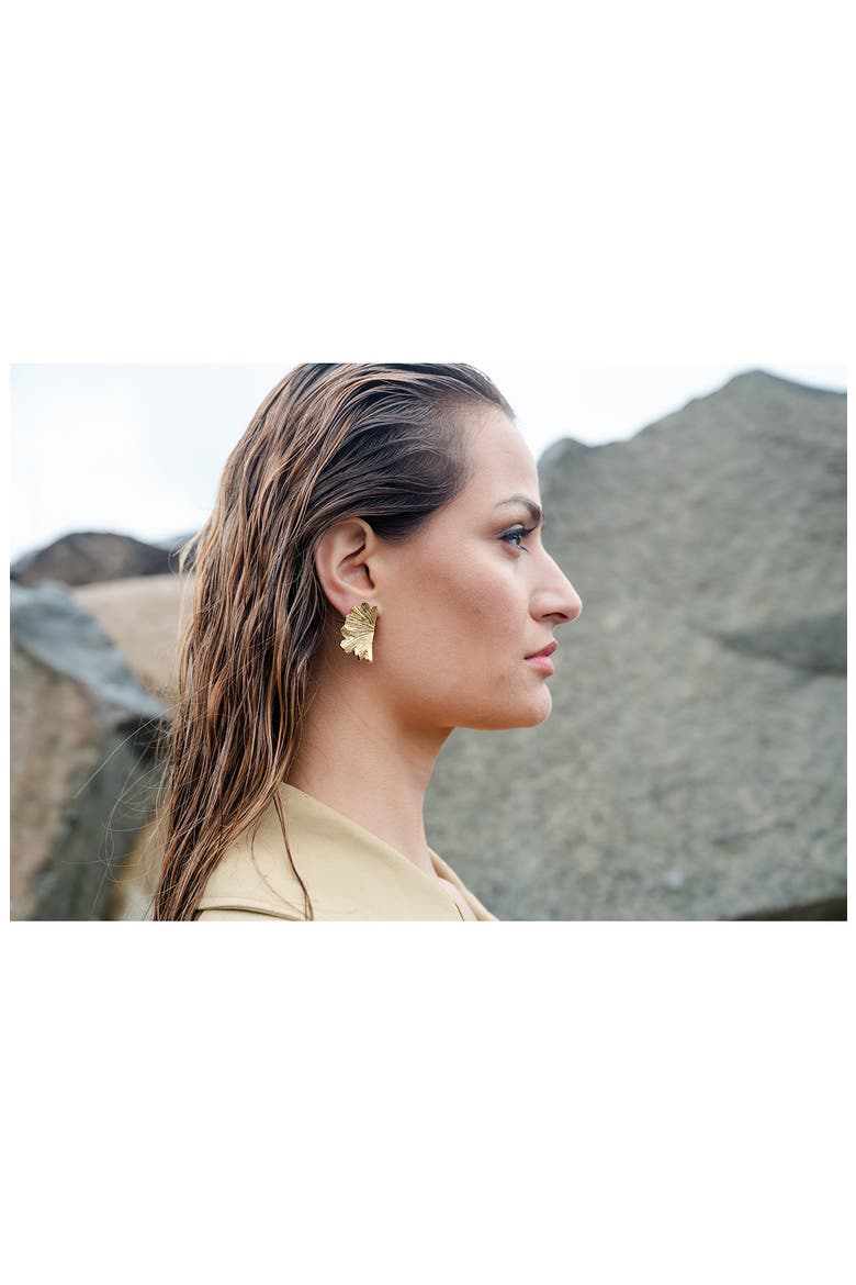 Baby Ginkgo Leaf Earrings, Alternate, color, 14K GOLD
