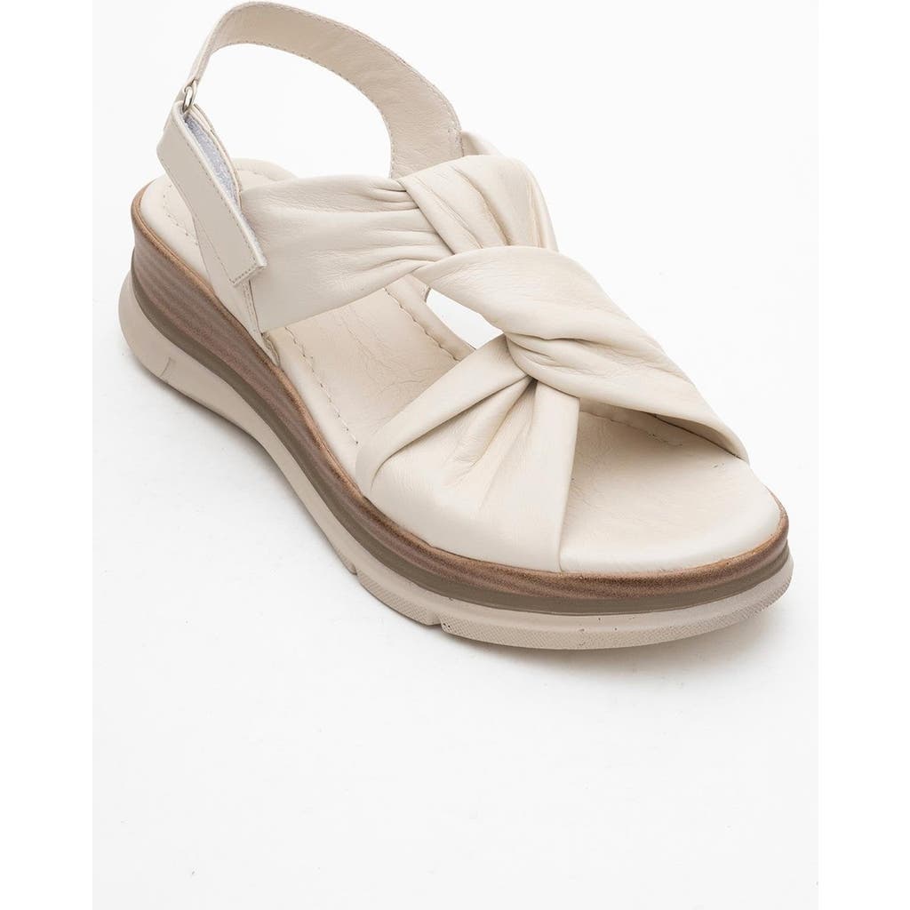 Forever & Always Shoes Oara Leather Sandal In Brown