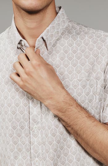 Holden Leaf Print Short Sleeve Stretch Button-Up Shirt