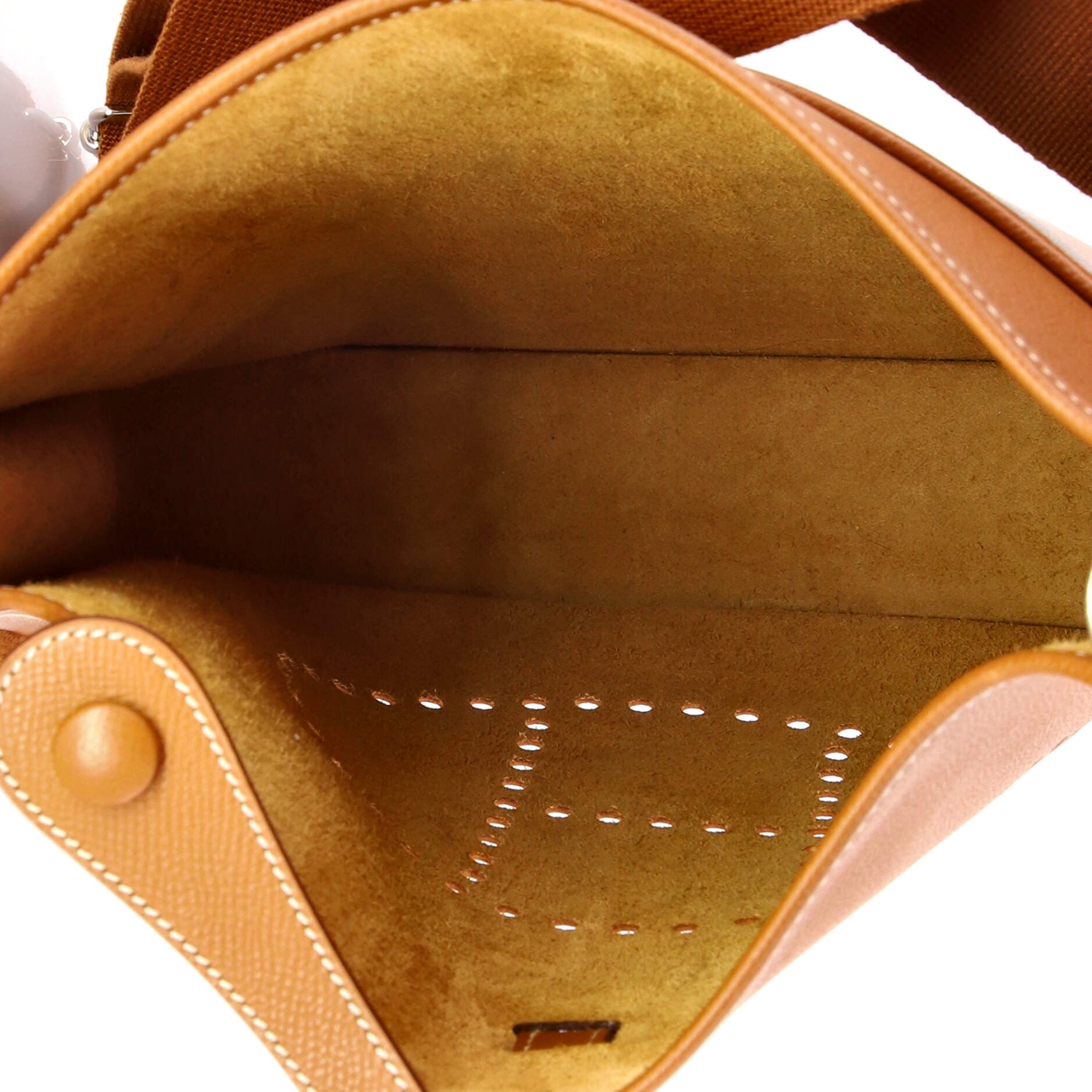 Pre-Owned Hermes Evelyne Bag Gen III Epsom PM, Alternate, color, Gold