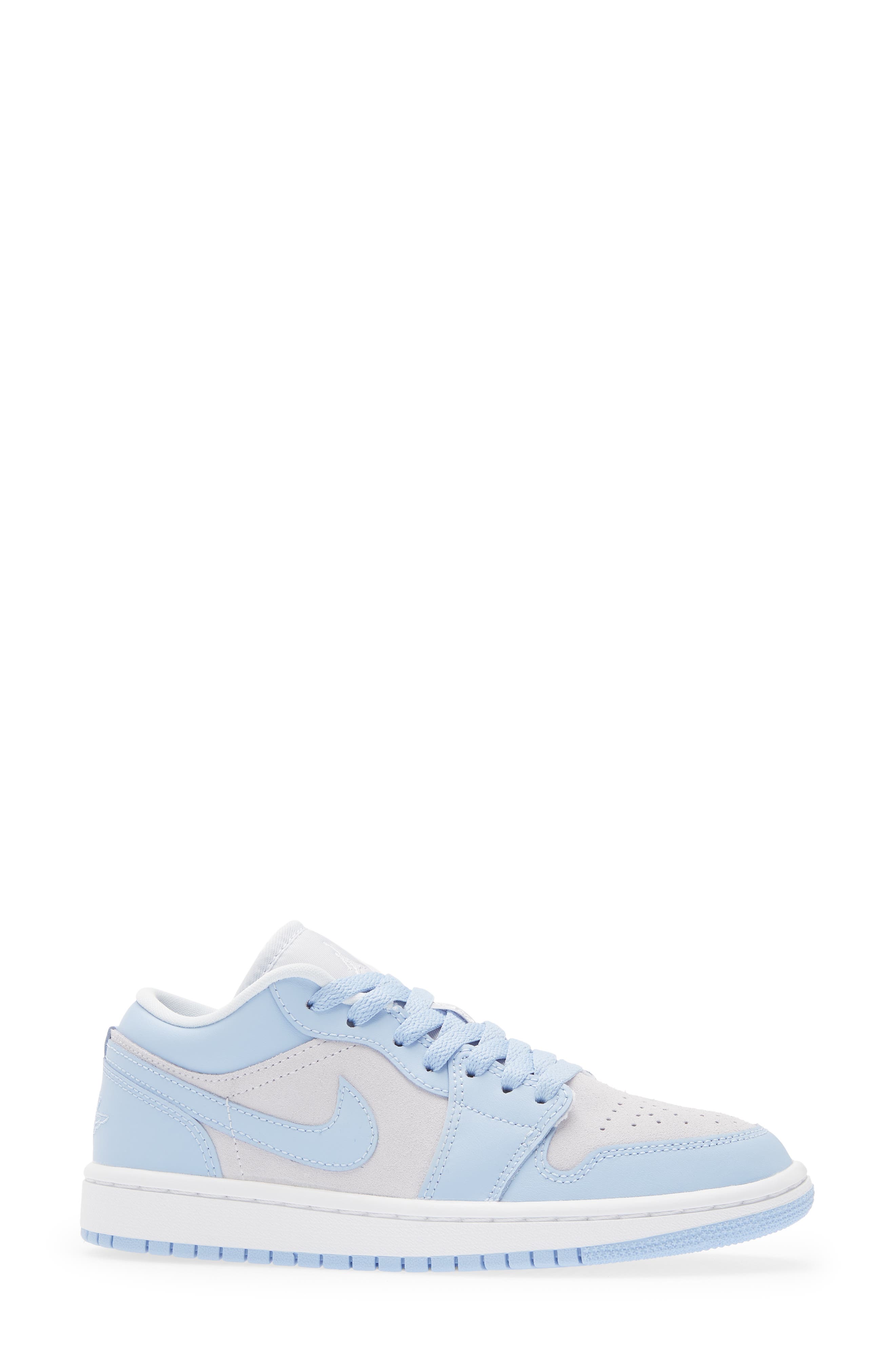 Air Jordan 1 Low Basketball Sneaker, Alternate, color, FOOTBALL GREY/ ALUMINUM/ WHITE