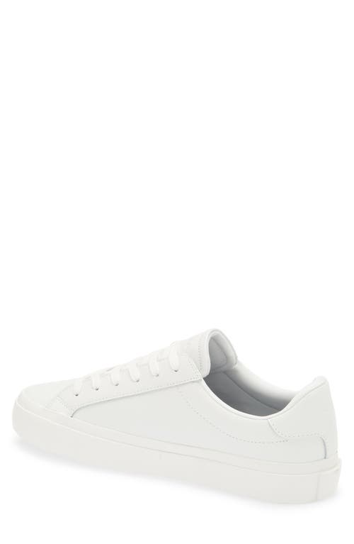 Santo Studio Balboa Low Top Sneaker In White