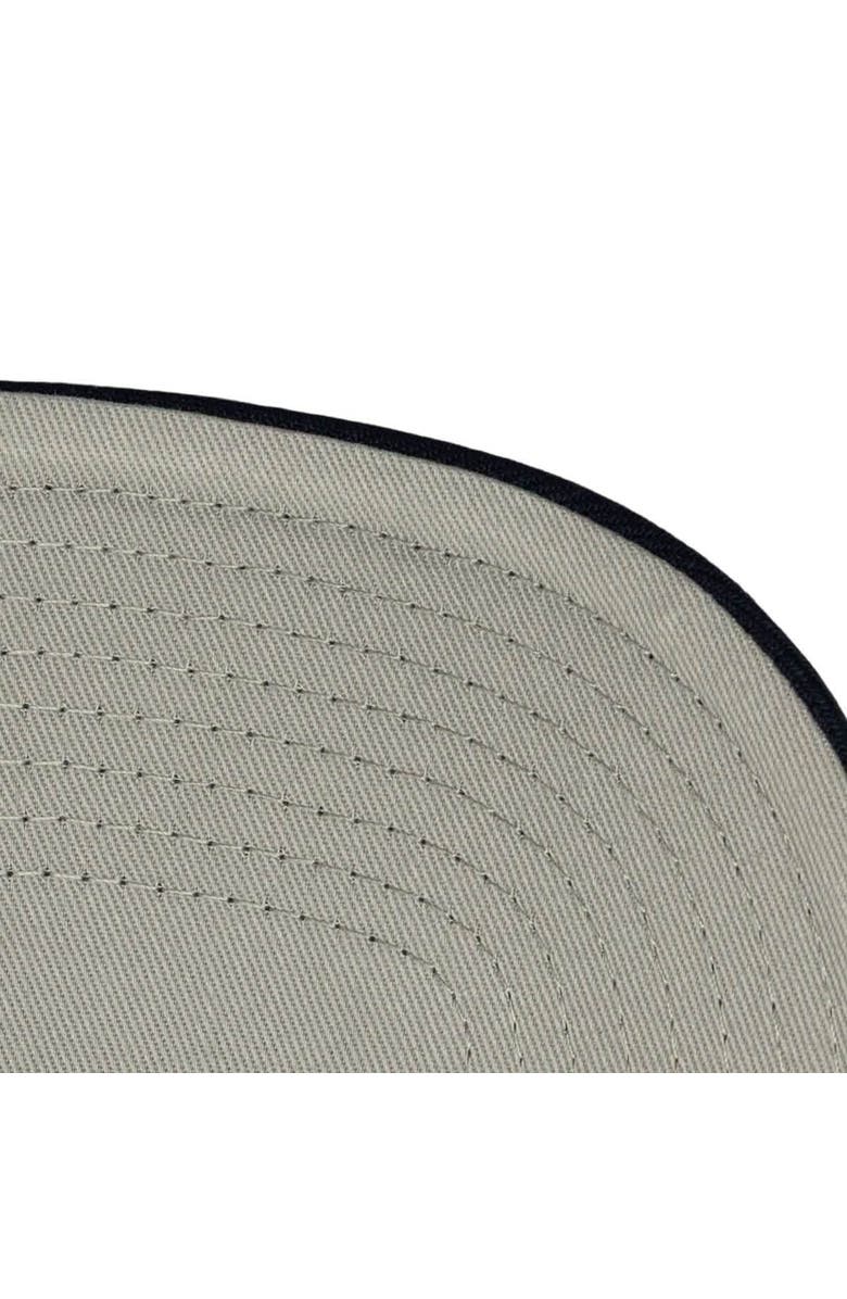 Mitchell & Ness Men's Mitchell & Ness Cream/Navy New England Revolution Upside Down Pro Pinch Snapback Hat, Alternate, color, Cream