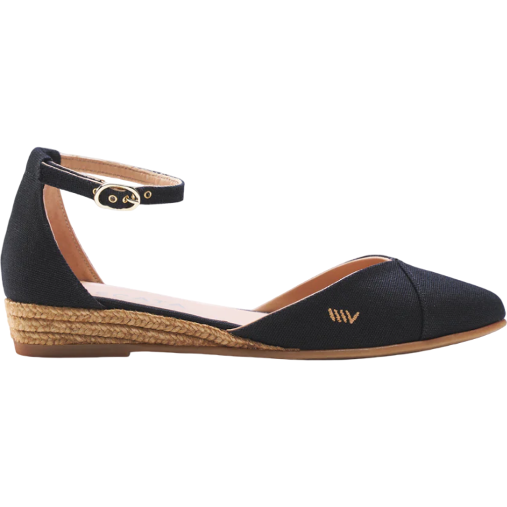Viscata Montroig Canvas Espadrille Flats In Black
