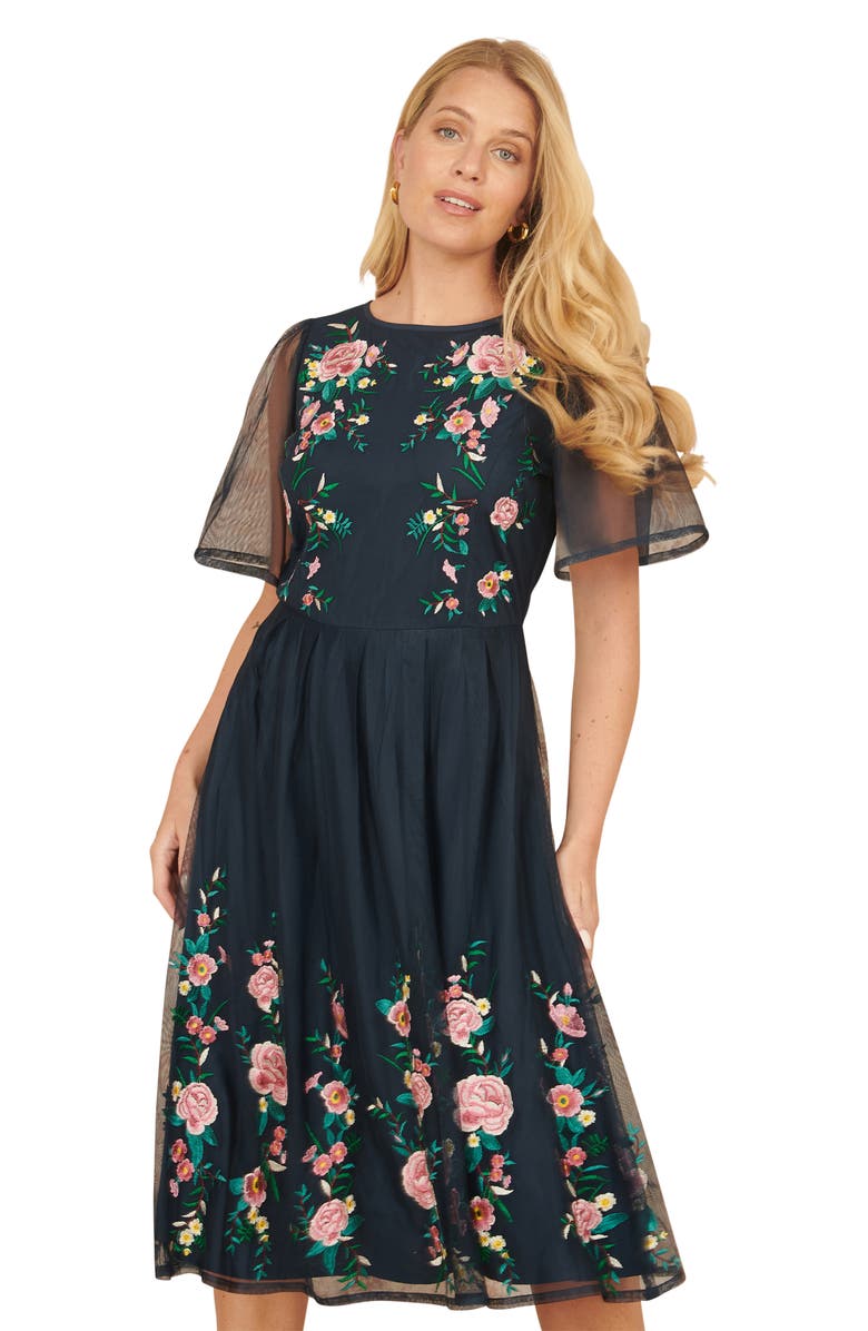 Yumi Embroidered Mesh Sleeve Prom Dress, Alternate, color, Navy