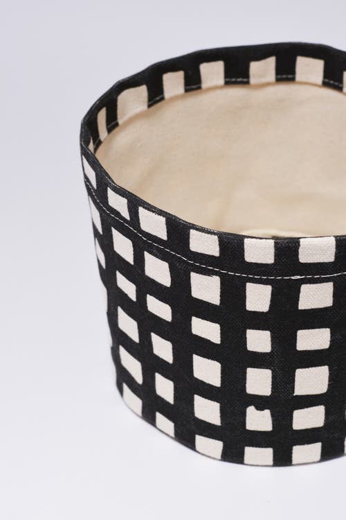 Dance Happy Grid Round Bin/canvas Planter In Black