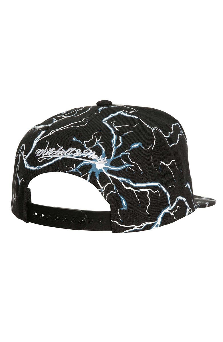 Mitchell & Ness Men's Mitchell & Ness Black New York Knicks Storm Season Snapback Hat, Alternate, color,
