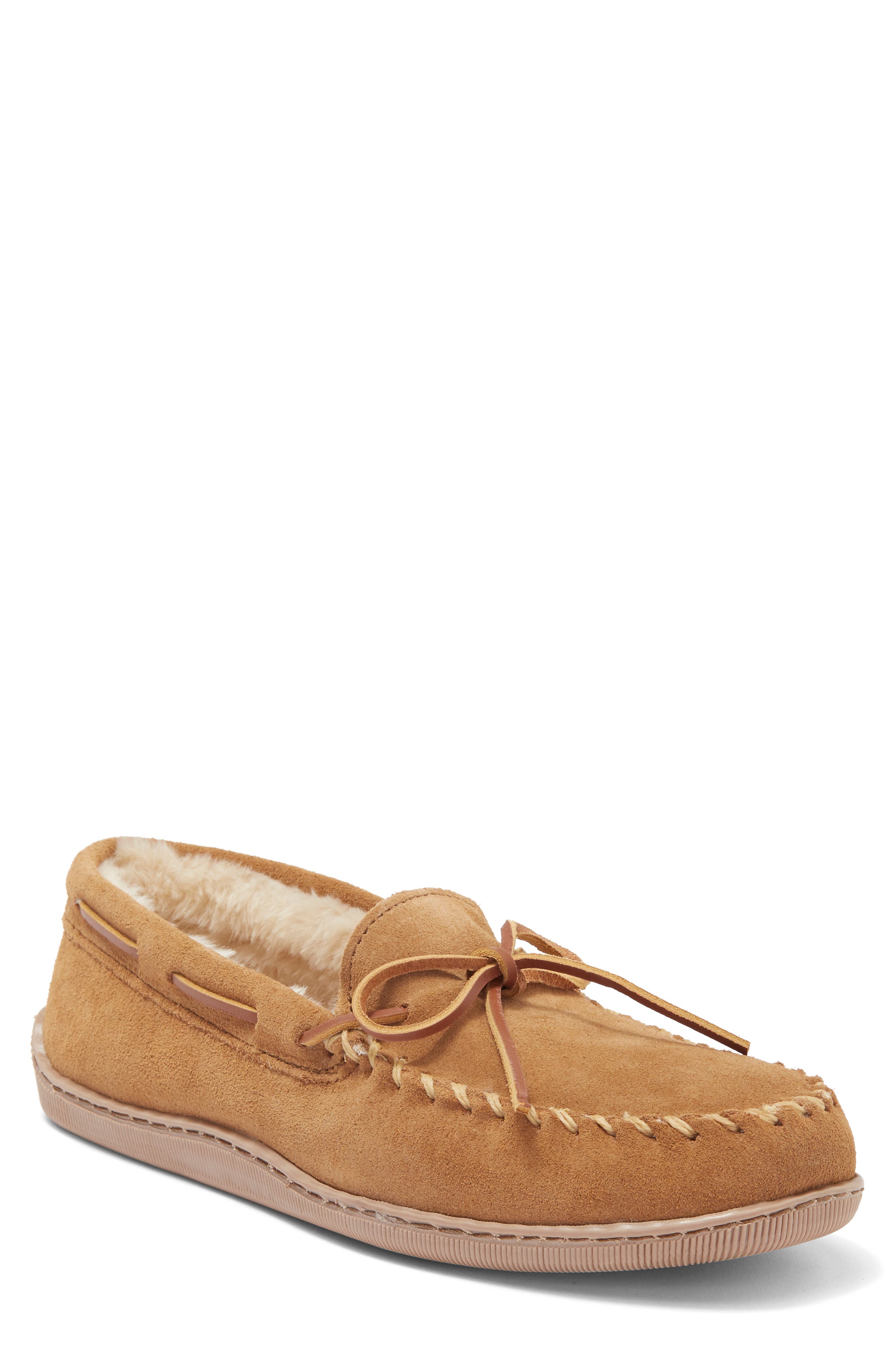 Minnetonka Faux Fur Lined Slipper (Men) | Nordstromrack