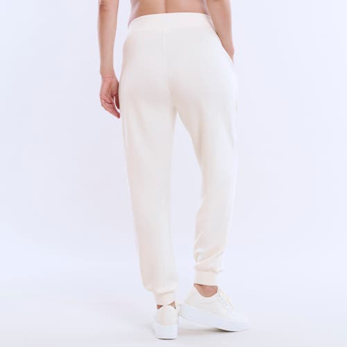 Motherhood Maternity Under The Belly Side Pockets Scuba Jogger In Winter White