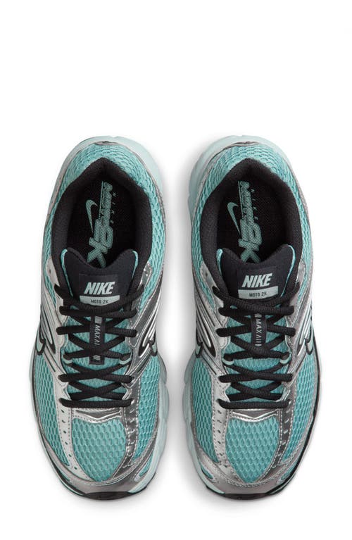 Nike Air Max Moto 2k Sneaker