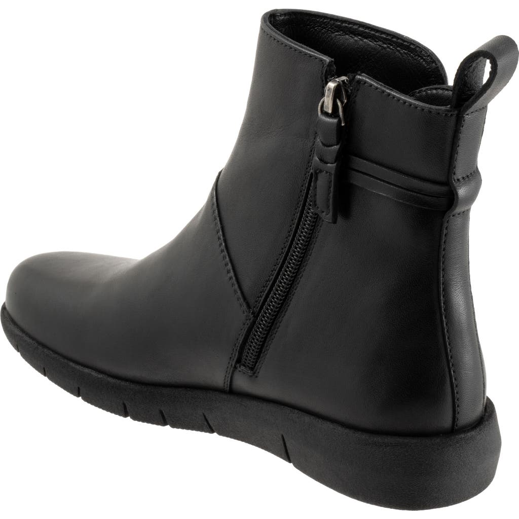 Softwalk ® Adelaide Bootie In Black