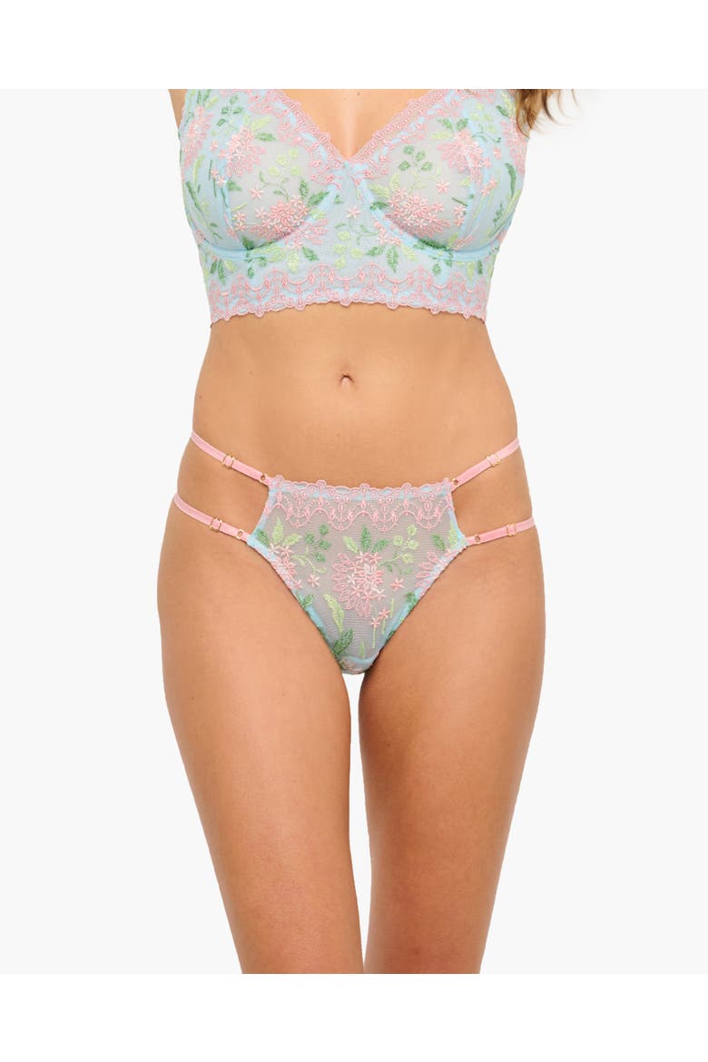 Usha Thong, Main, color, Fontana
