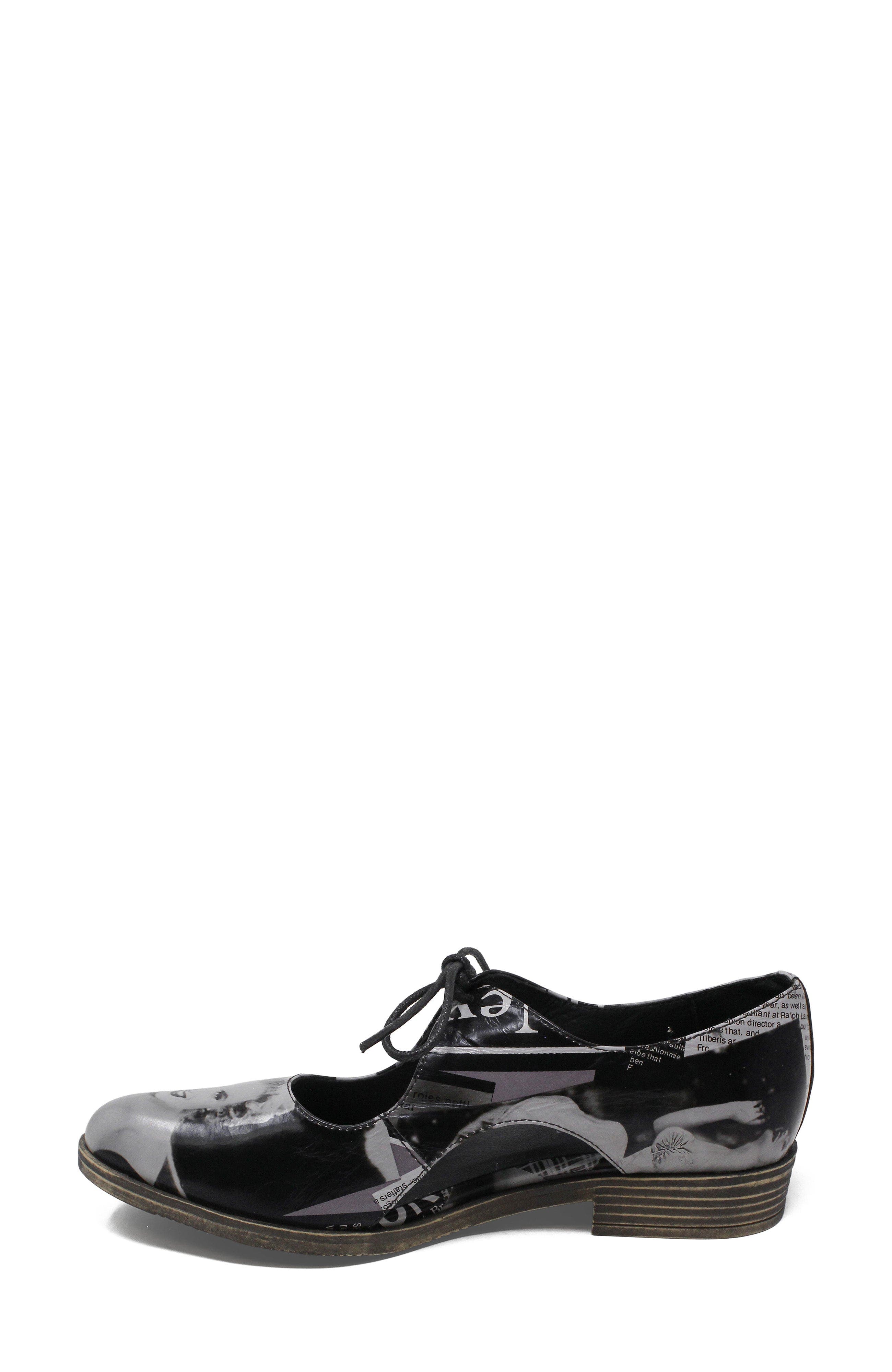 Keeria Low Lace Flat, Alternate, color, Newsprint-Black Leather