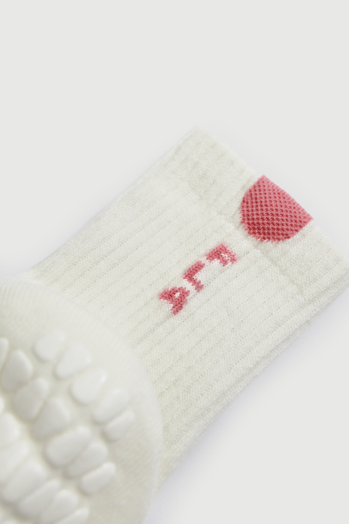Fraise Paloma Dipped Crew Grip Socks In White