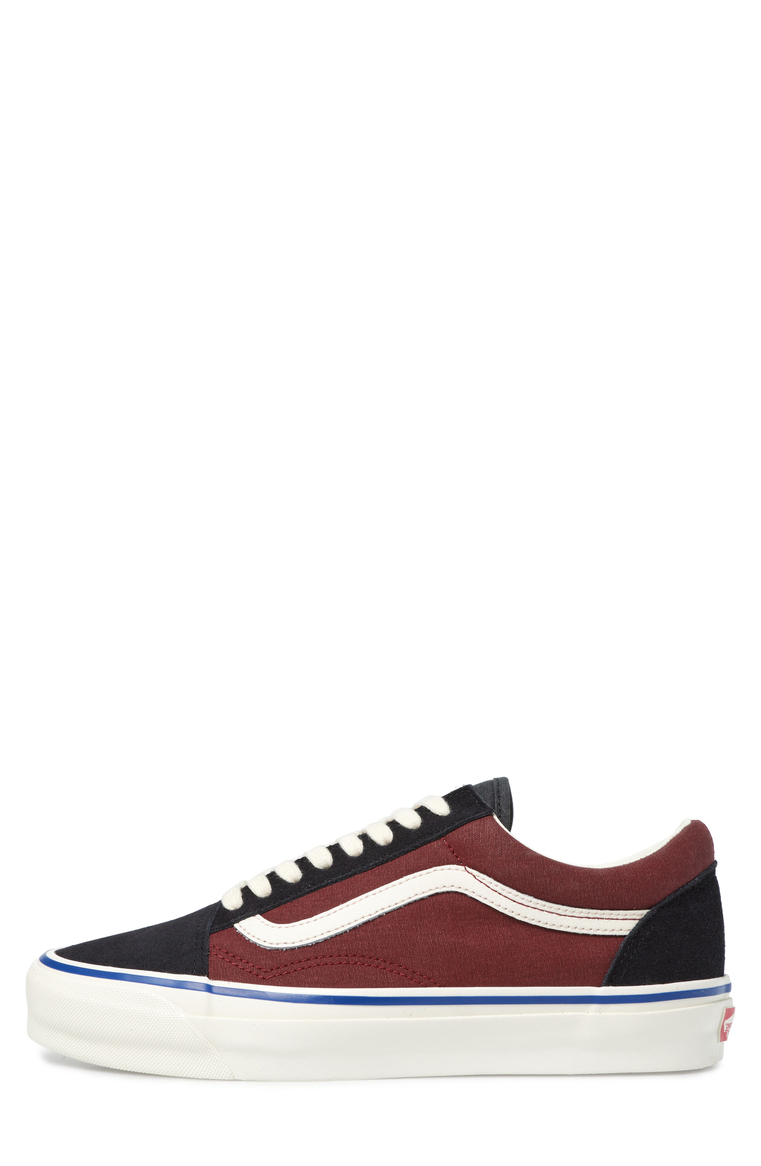 Vans MTE Old Skool Low Top Sneaker, Alternate, color, 