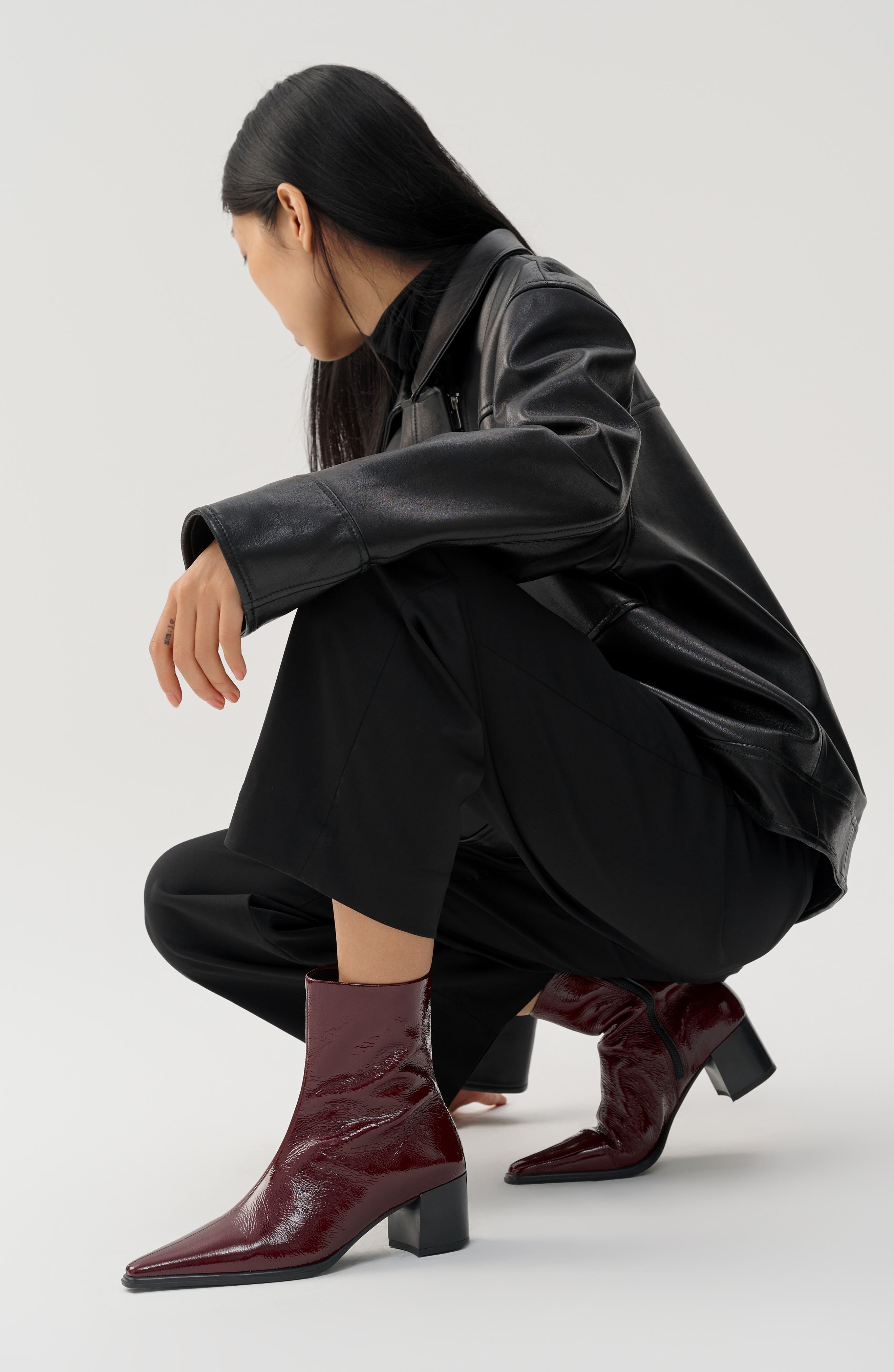 Vagabond Shoemakers Giselle Pointed Toe Bootie, Alternate, color, 