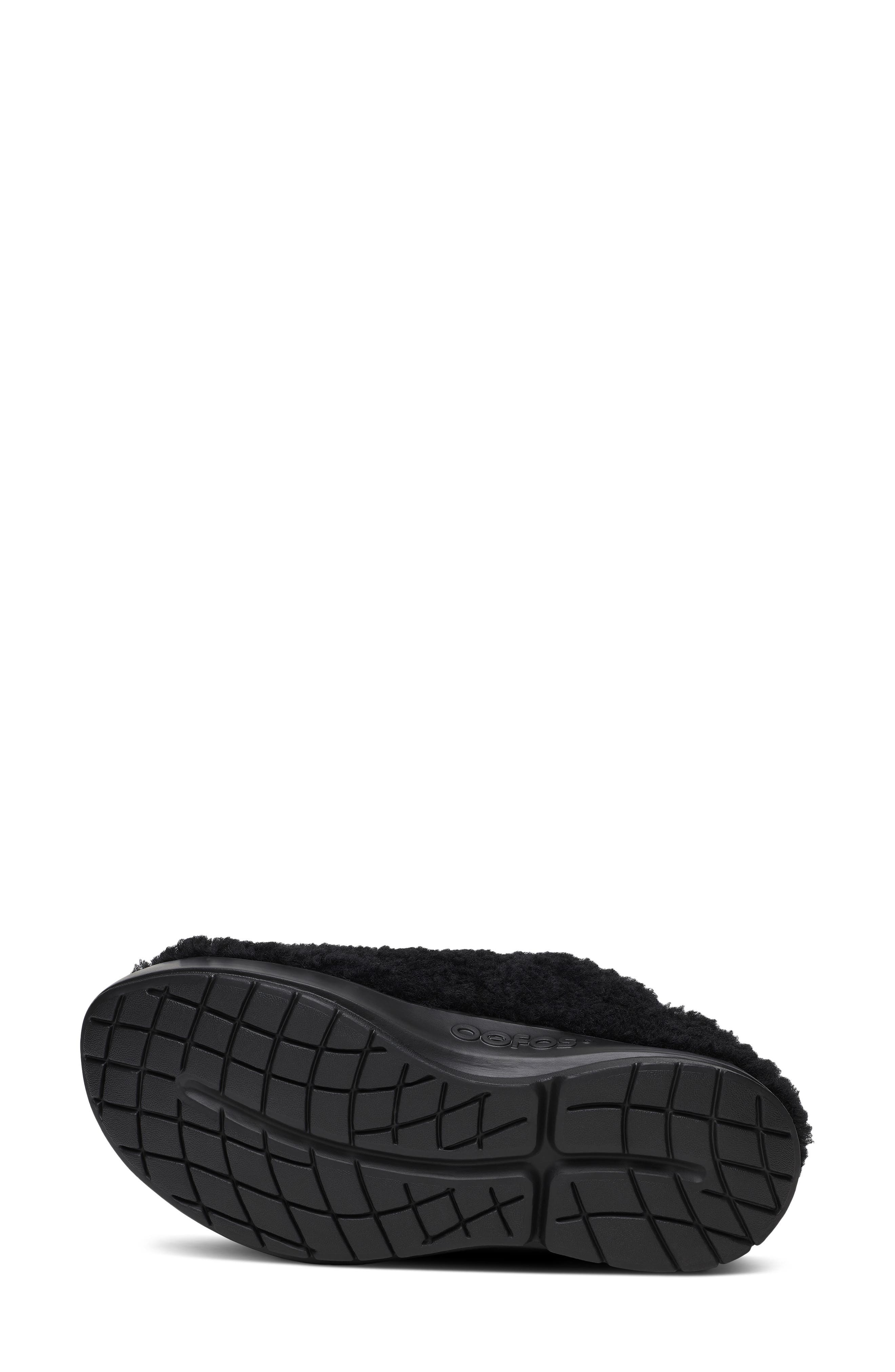 Oocoozie High-Pile Fleece Slipper, Alternate, color, BLACK