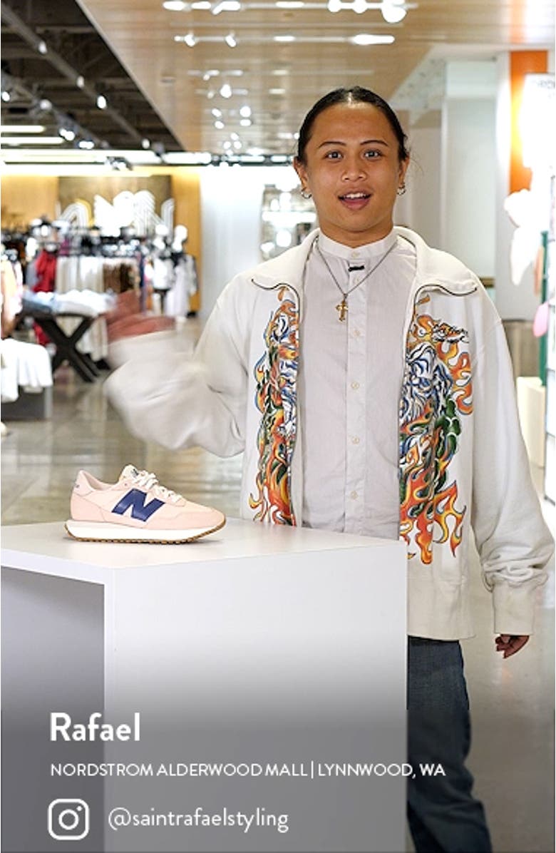 237 Sneaker, sales video thumbnail