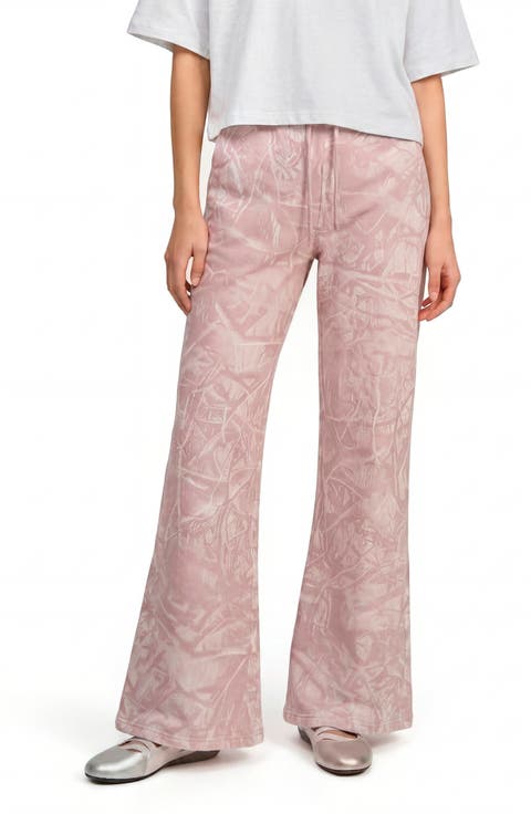 Essential Camo Sweatpants