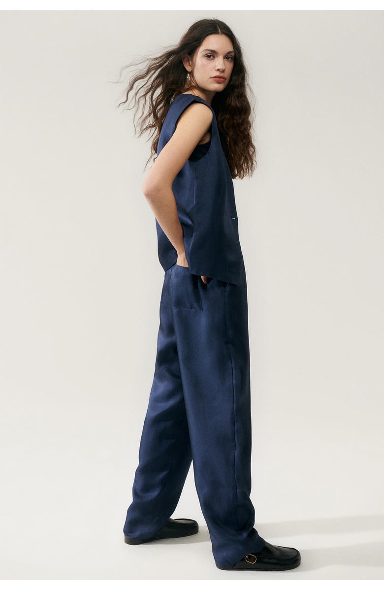 SILK LAUNDRY TWILL SLOUCH VEST MIDNIGHT, Alternate, color, 