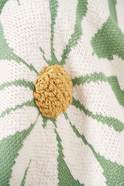 Carol & Frank Daisy Throw Blanket In Sand
