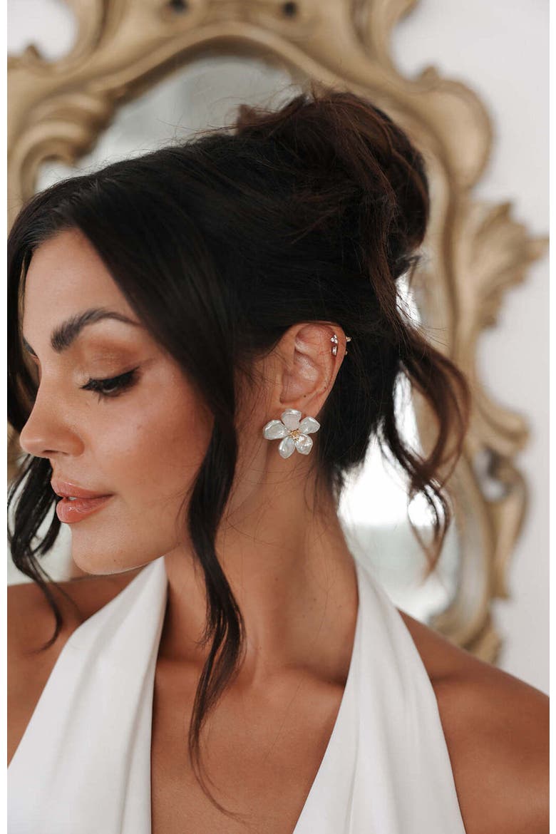 Elodie Baroque Stud Earrings, Alternate, color, Gold