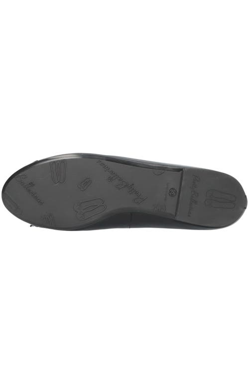 Pretty Ballerinas Toecap Ballet Flat In Black