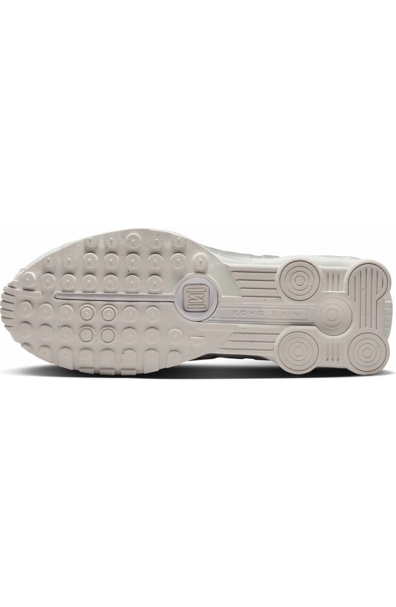 Nike Shox R4 Sneaker, Alternate, color, 101 White/White/Bright Crimson/Metallic Silver