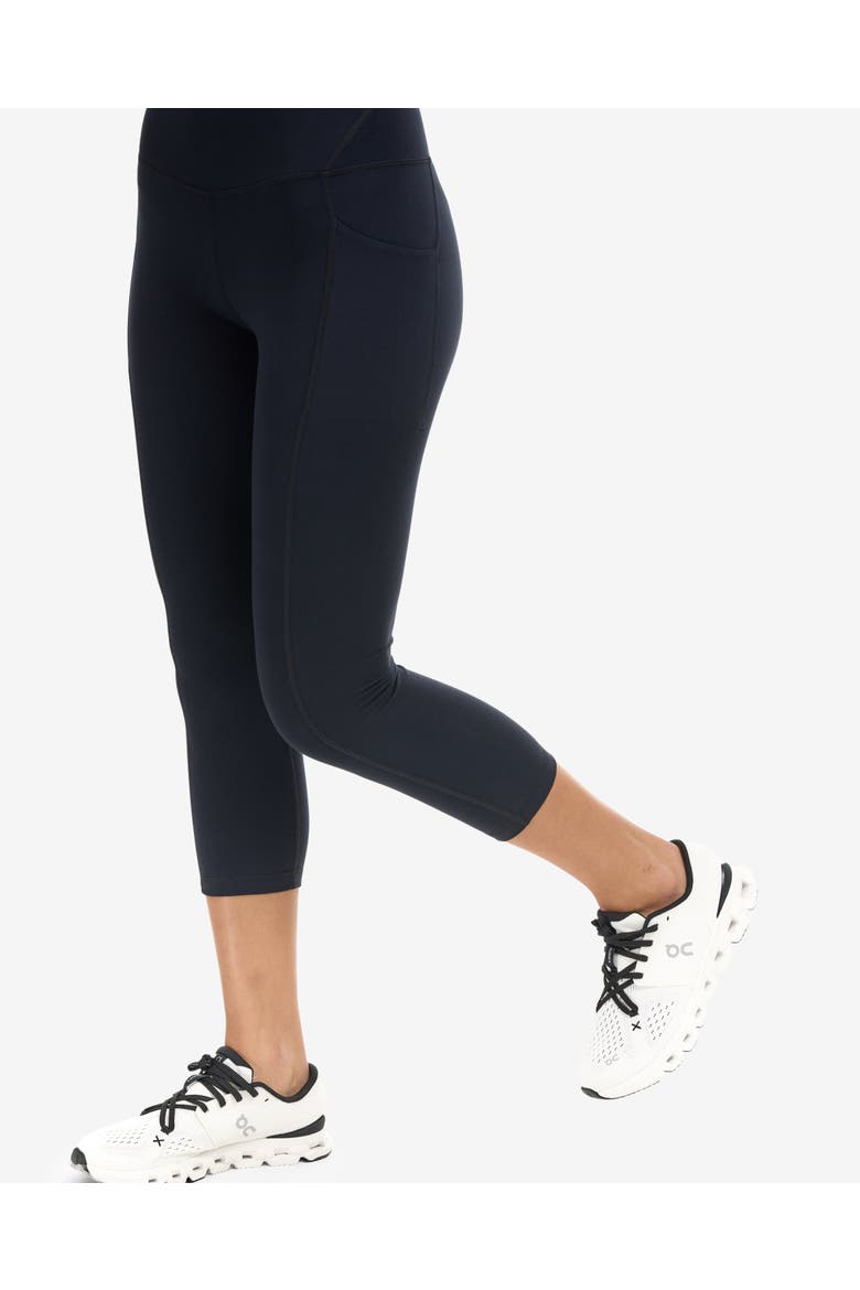 Women's Compression Capri Leggings, Alternate, color, Black