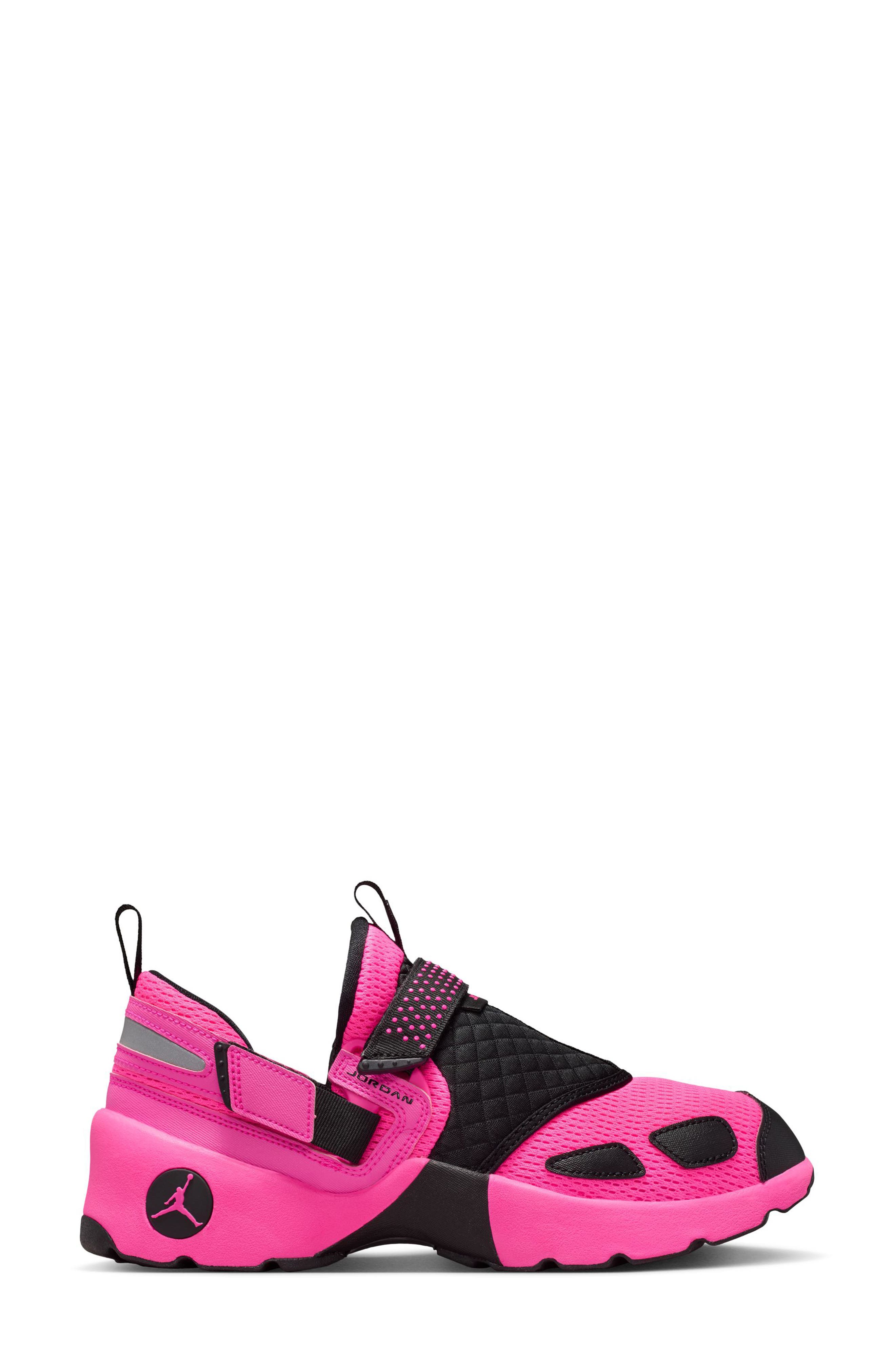 Trunner LX Sneaker - image 4