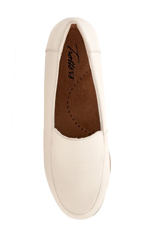 Trotters Deanna Loafer In Brown