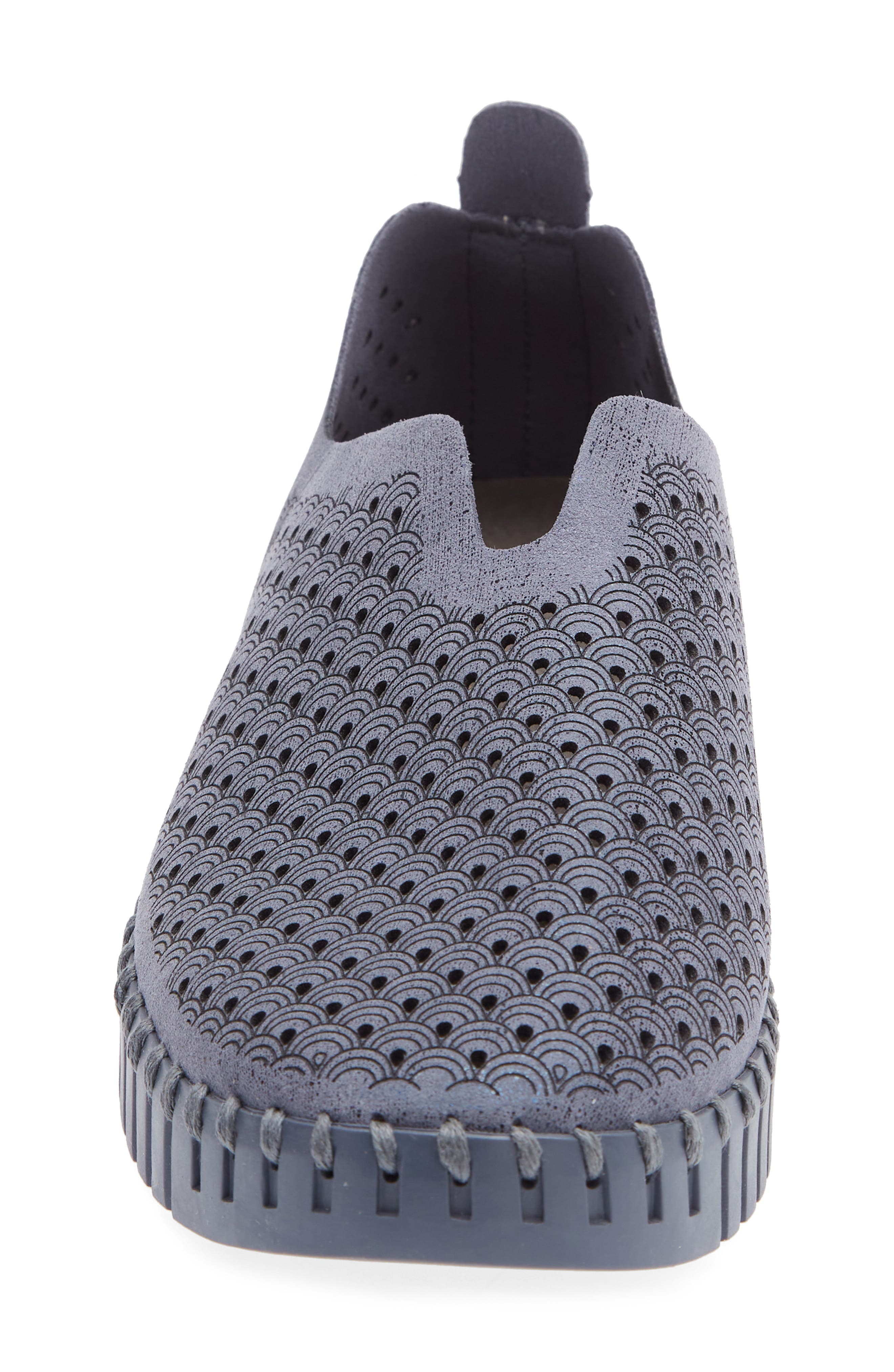 Tulip 3224 Slip-On Sneaker, Alternate, color, OMBRE BLUE