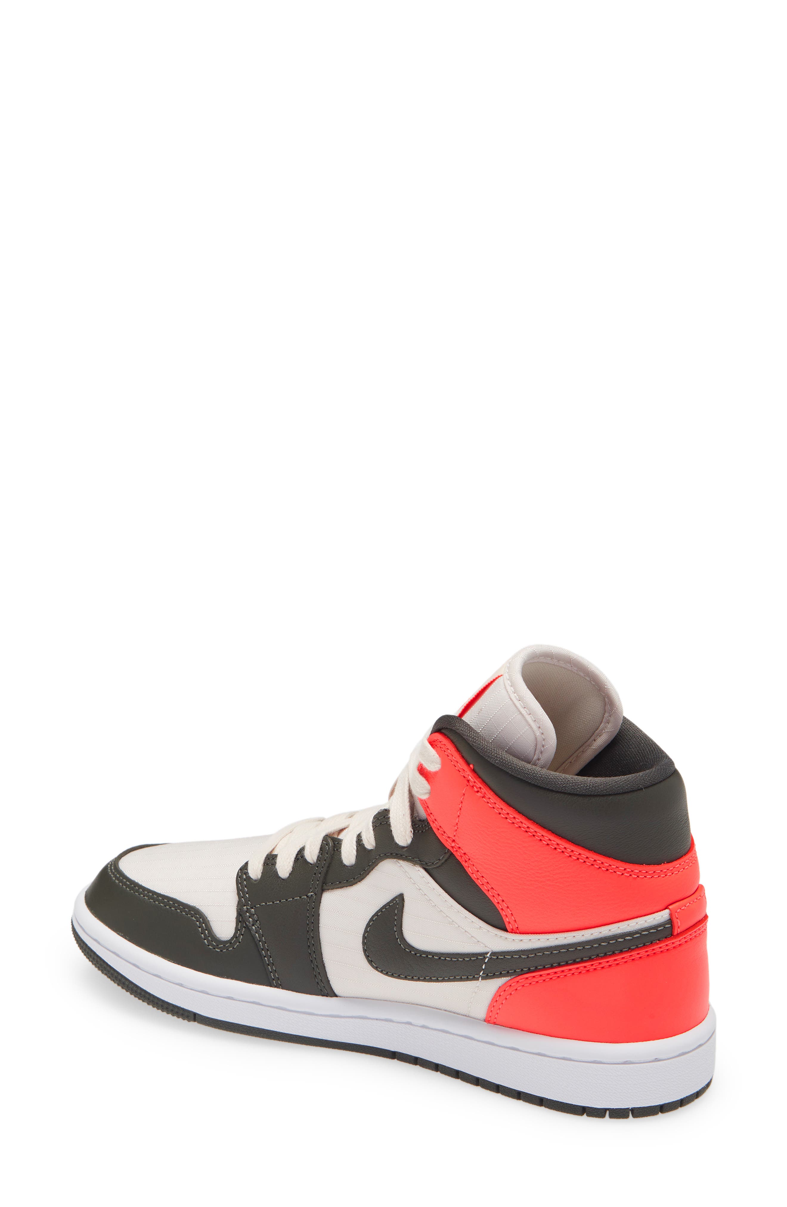 Jordan Air Jordan 1 Mid SE Sneaker, Alternate, color, Light Orewood Brown/ Newsprint
