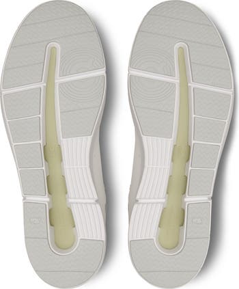 THE ROGER Advantage Tennis Sneaker