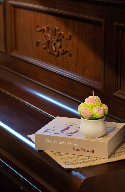 Southlake Gifts Hydrangea Candle In Green