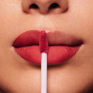 ICONIC LONDON Cloud Kiss Matte Lip Mousse