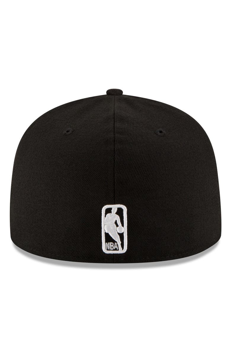 New Era Men's New Era Black Chicago Bulls Black & White Logo 59FIFTY Fitted Hat, Alternate, color, Black
