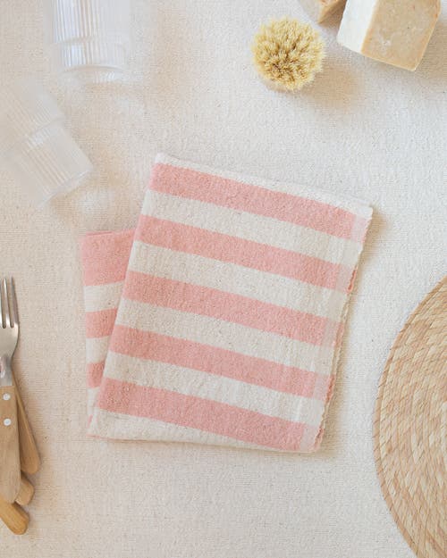 Kd Weave Stripe Hand Towel In Pink