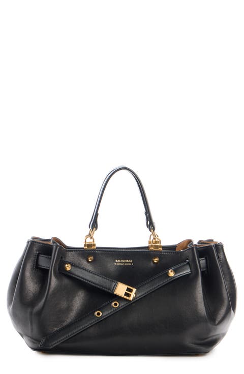 Small Fan Leather Carryall