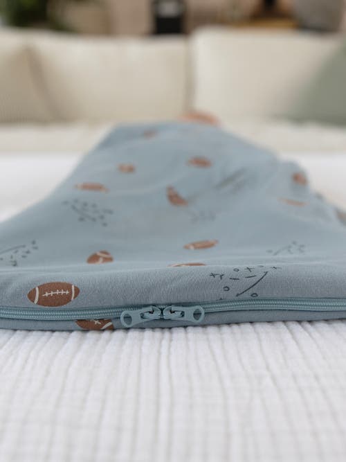 Gunamuna Swaddle Sleep Bag, 1.0 Tog In Gray