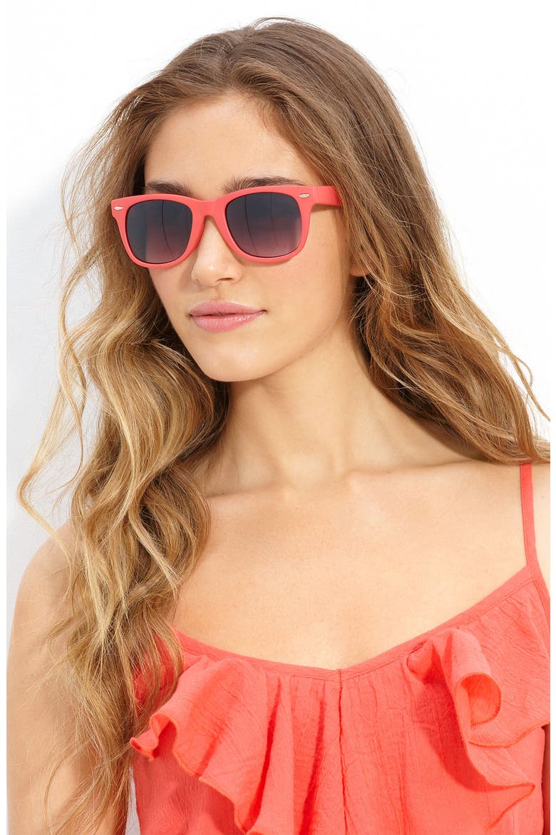'Maureen' Sunglasses, Alternate, color, WATERMELON