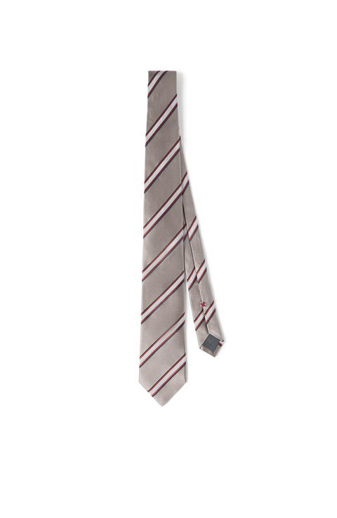 Silk necktie