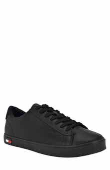 Tommy Hilfiger Risher Lace-Up Sneaker