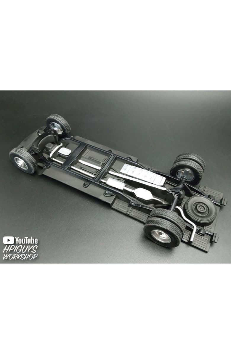 AMT 1996 Chevrolet C3500 Dually Pickup 1 to 25 Scale Model Kit, Alternate, color, Multicolored