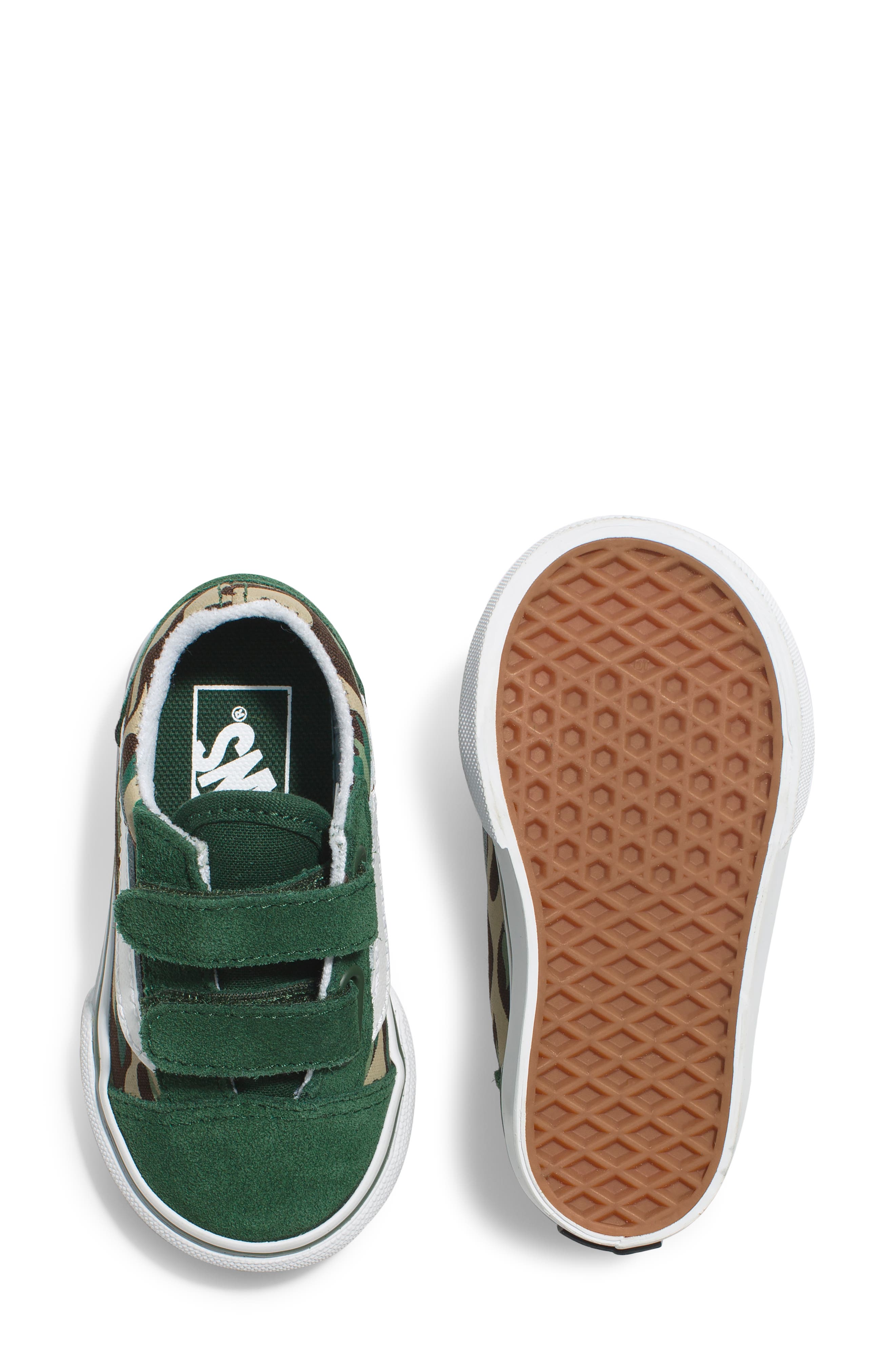 Vans Kids' Old Skool V Sneaker, Alternate, color, 